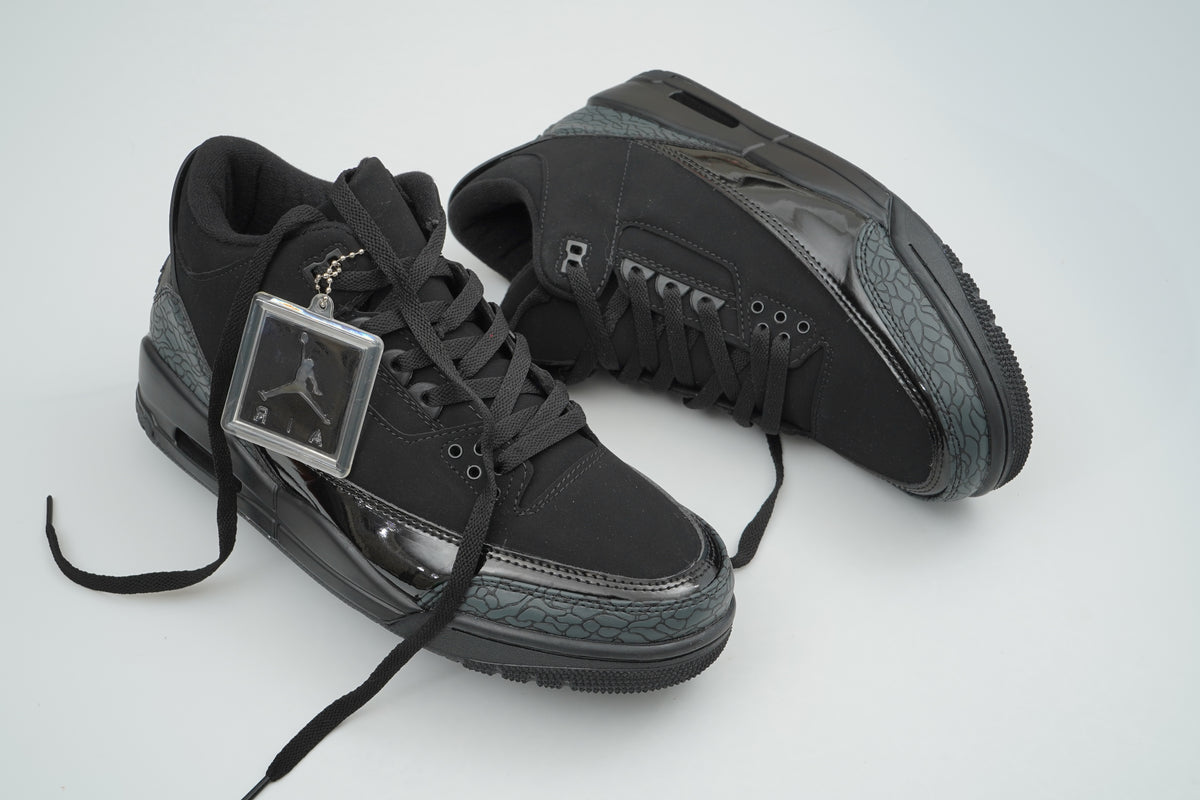 Air Jordan 3 Sneakers – Black & Charcoal