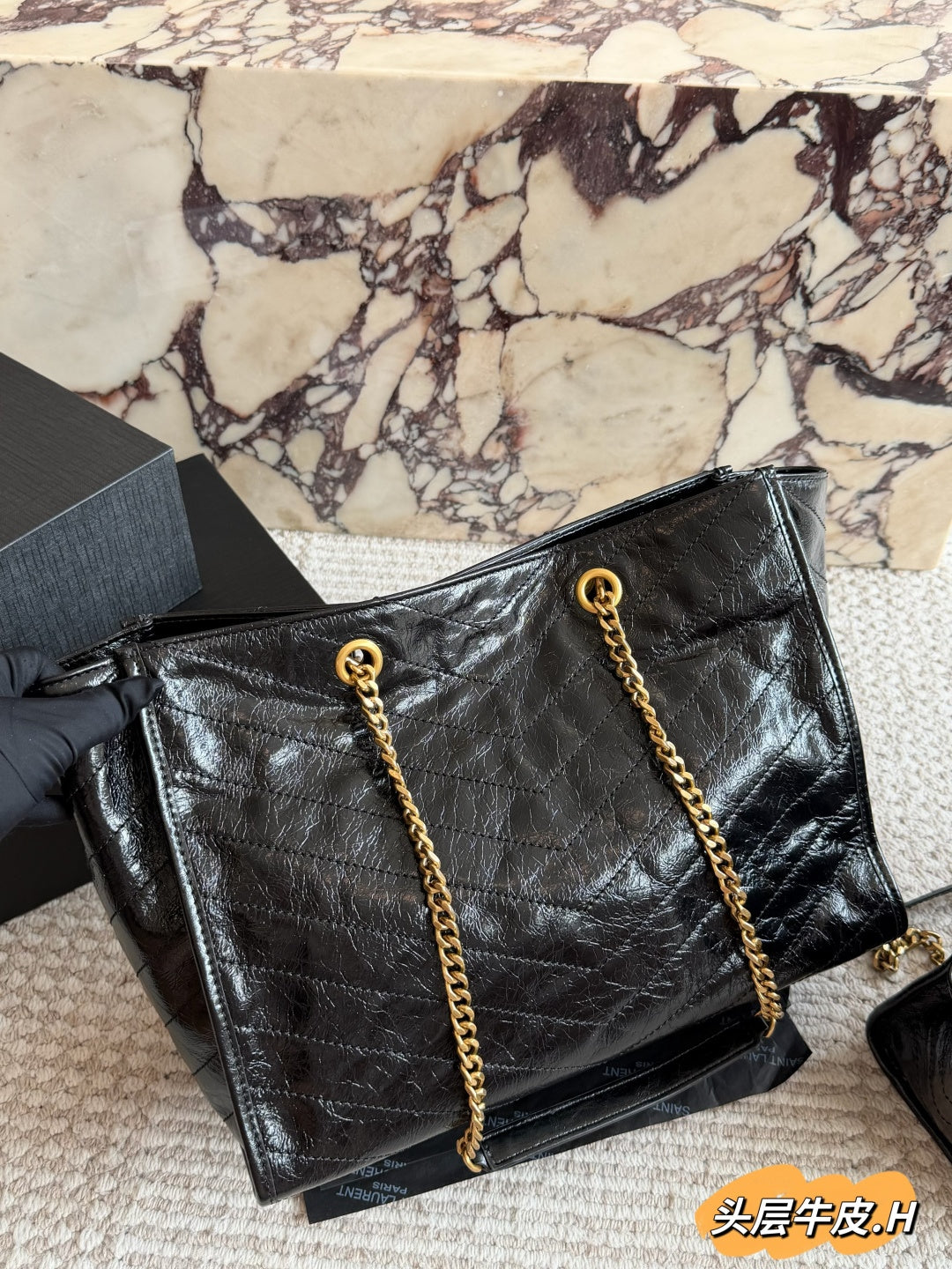 Saint Laurent Classic Chain Shoulder Bag